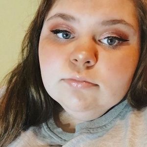 Meet your Posher, Julianna